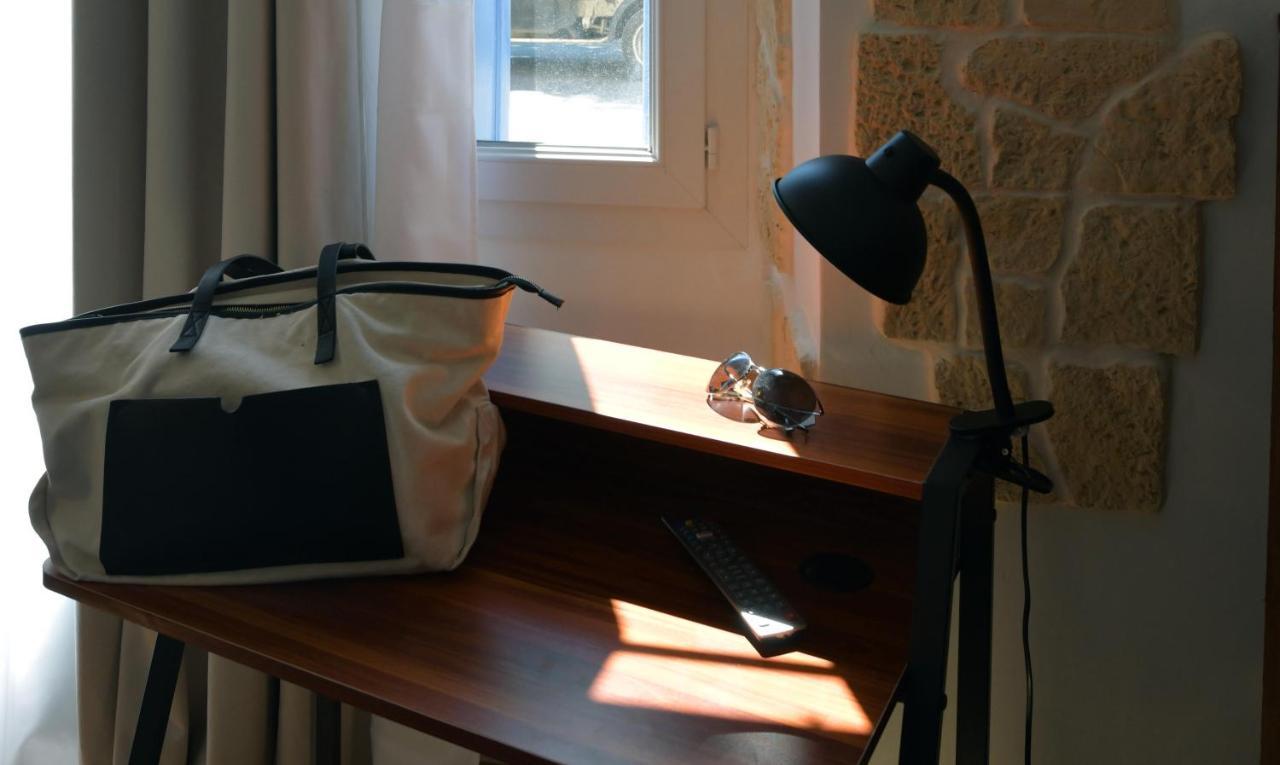 Aux 4 Logis Appart-Hotel - Studio Le City - Petit Dejeuner Inclus 1Ere Nuit Foix Exterior photo