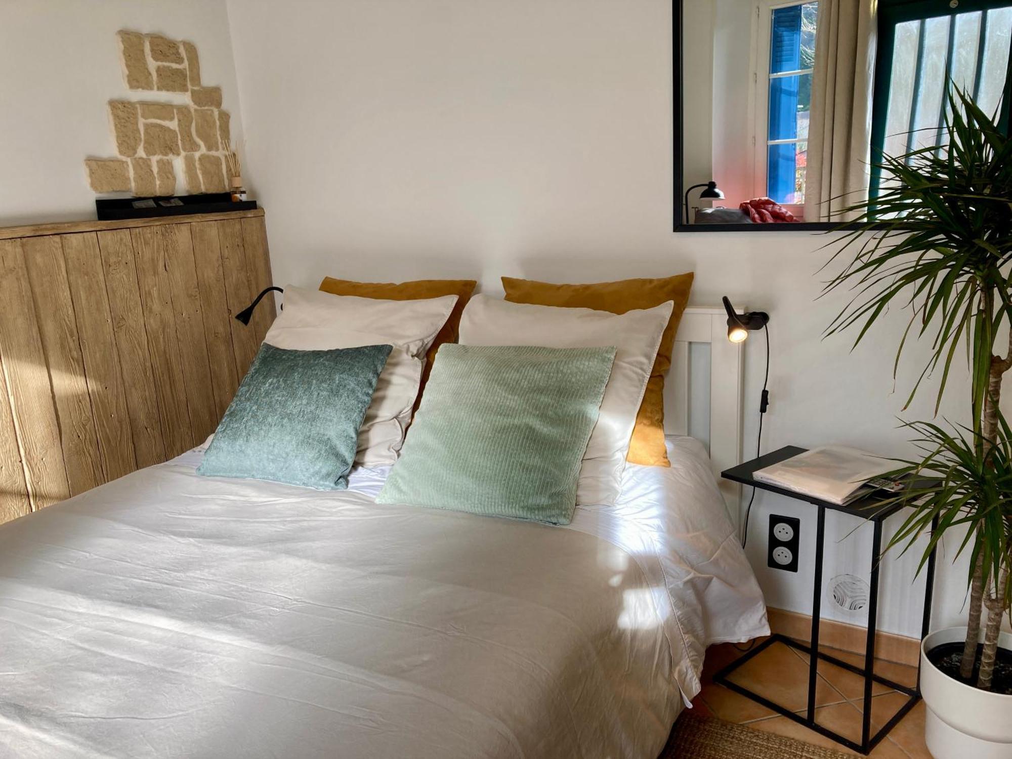 Aux 4 Logis Appart-Hotel - Studio Le City - Petit Dejeuner Inclus 1Ere Nuit Foix Exterior photo